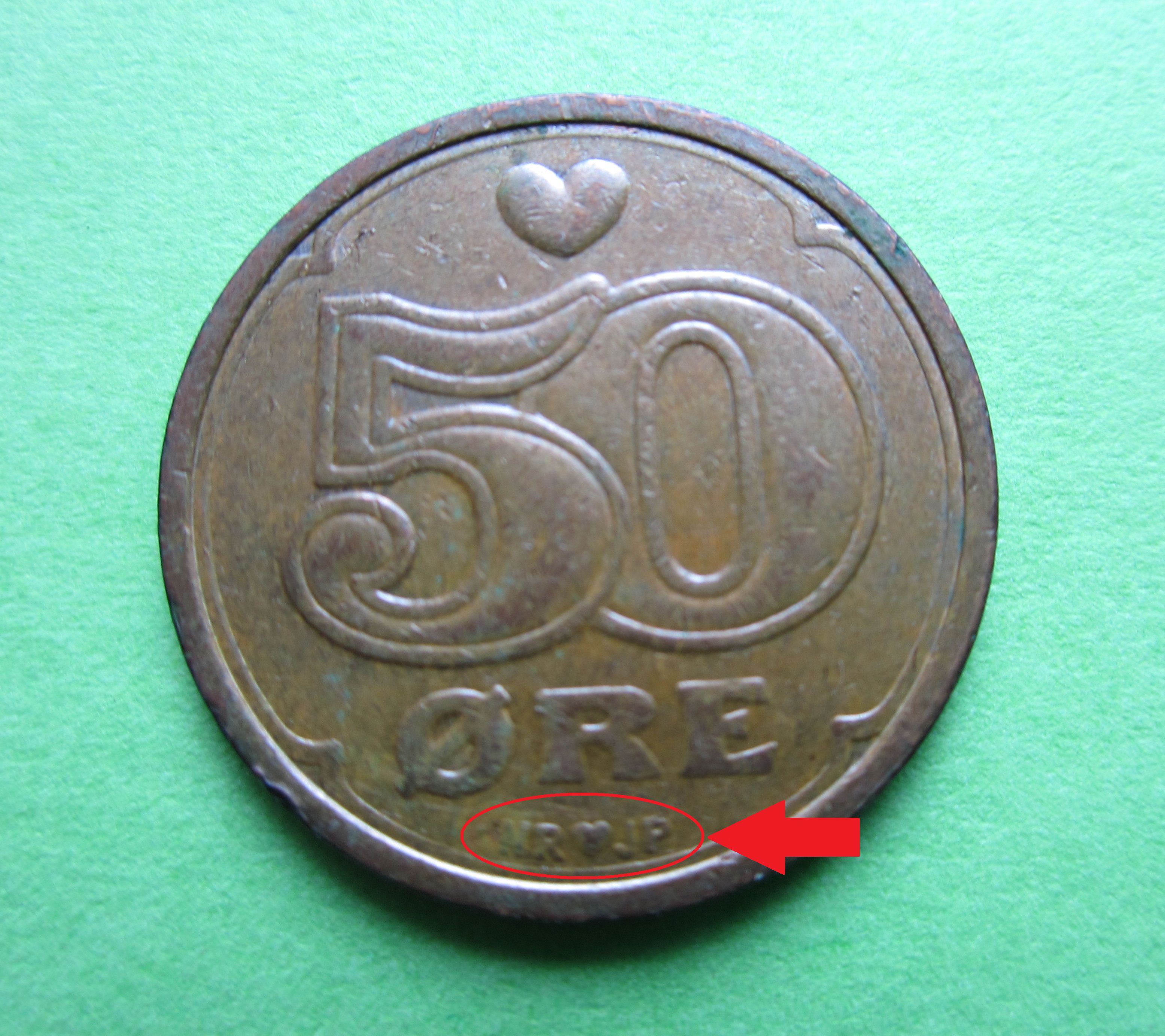 Знак монетного двора на монете