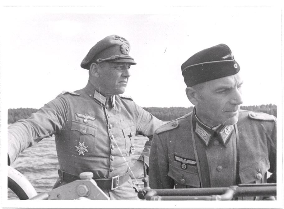 Кавалер Испанского Креста без мечей